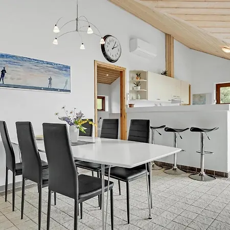 Holiday home Pet Friendly In With Kitchen Ebeltoft