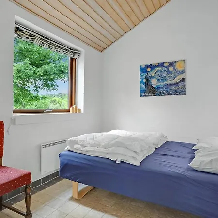 Holiday home Pet Friendly In With Kitchen