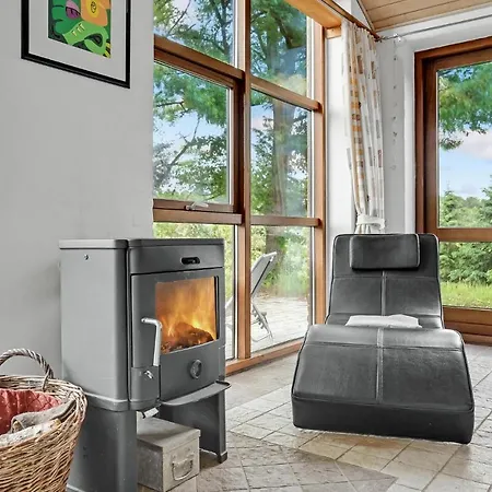 Pet Friendly In With Kitchen Holiday home *