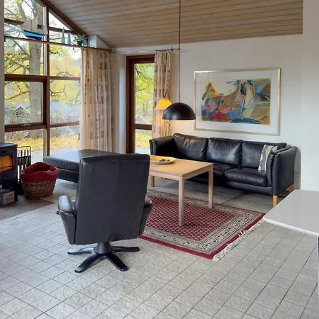 Three-bedroom In Ebeltoft
