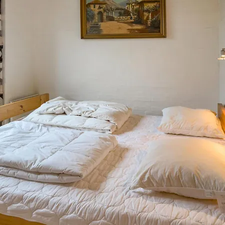 3 Bedroom Pet Friendly Home In Ebeltoft