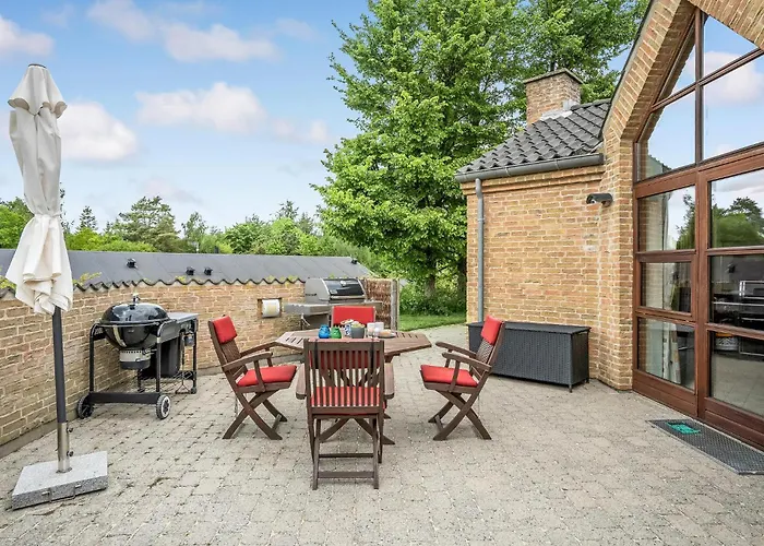 Three-bedroom In Ebeltoft