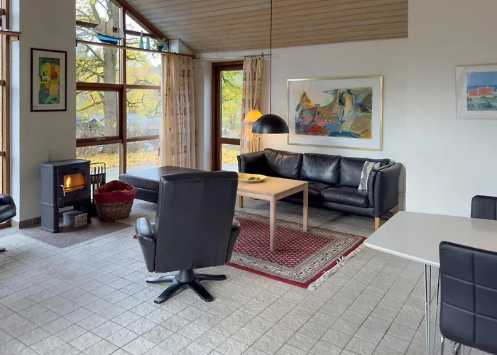 Three-bedroom In Ebeltoft